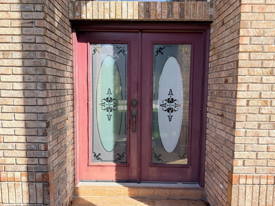 faded red front door Preview Image 4