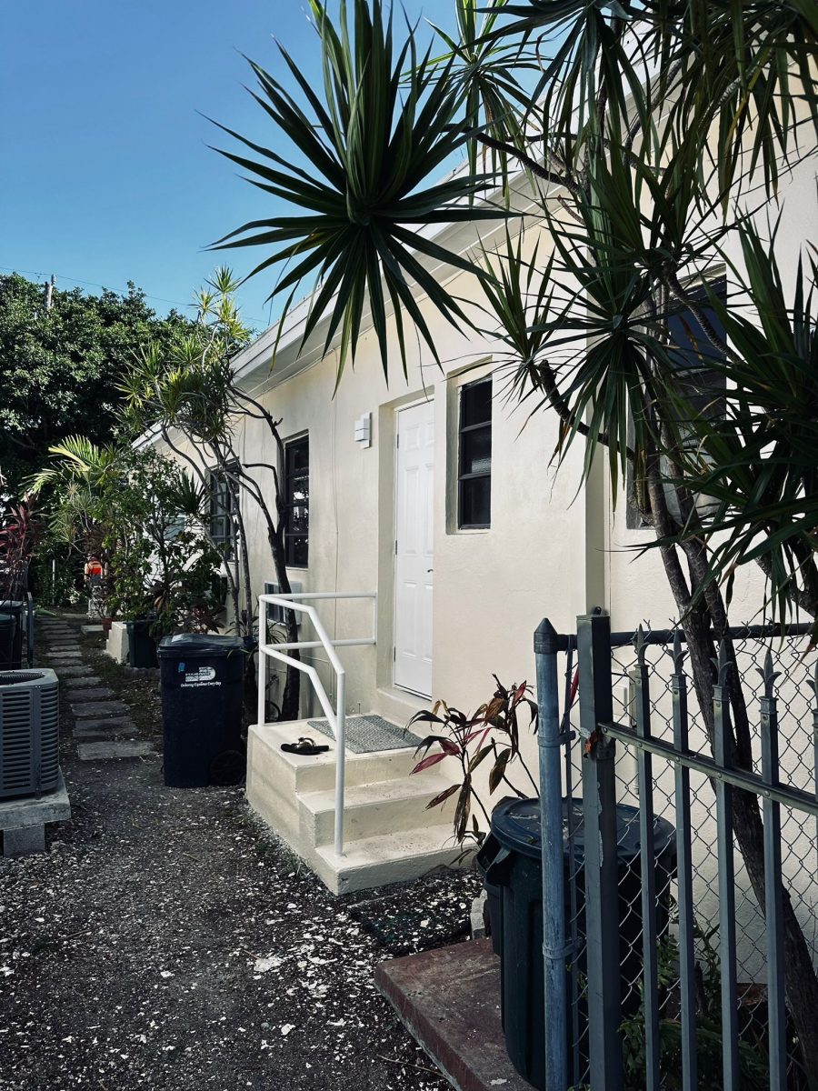 Miami Beach Exterior Project side of house after painting Preview Image 8