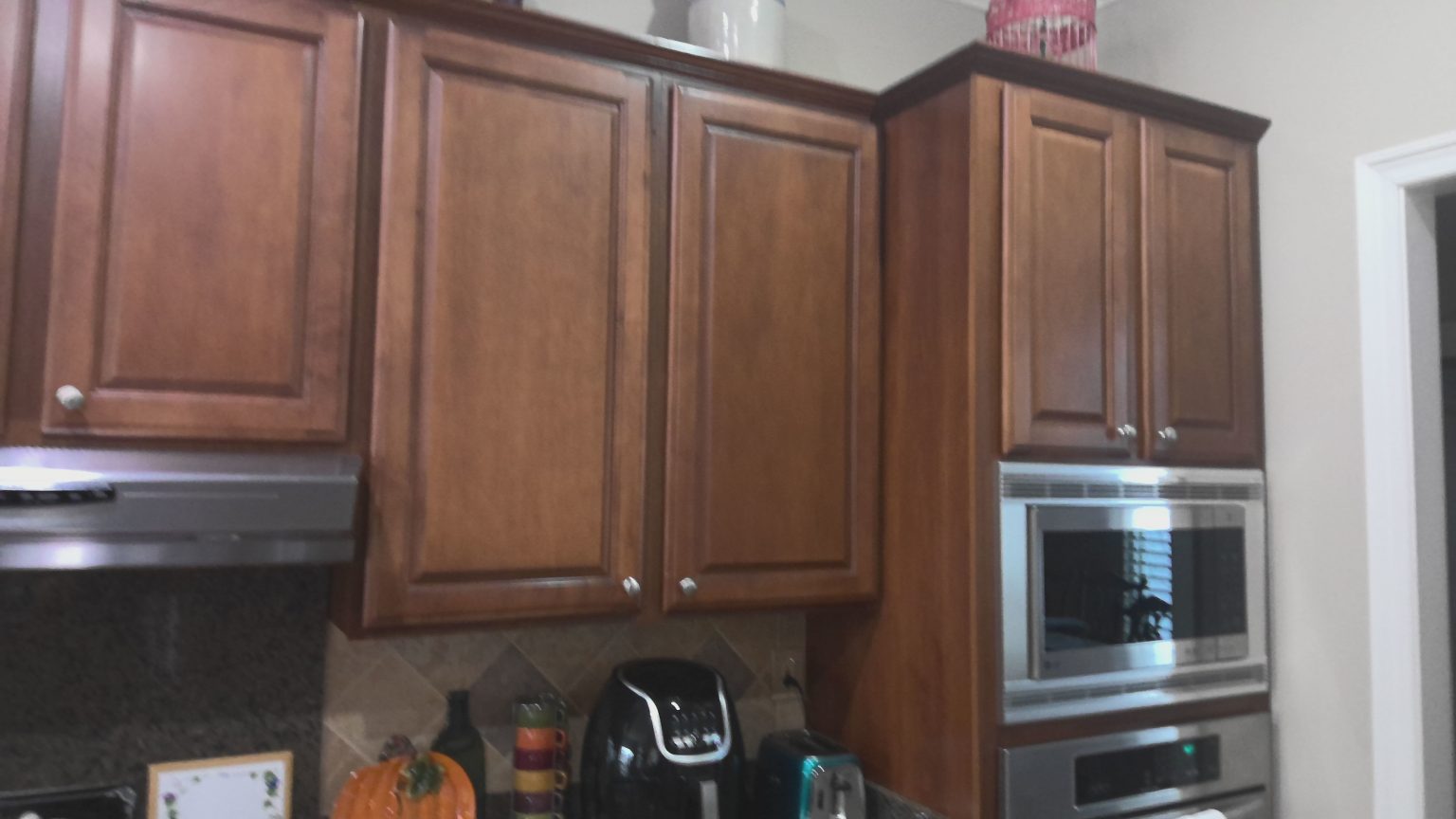 kitchen cabinets before