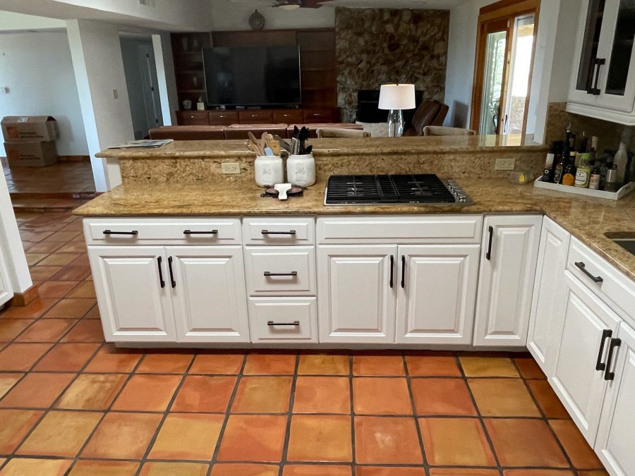 white cabinets with granite countertops Preview Image 1