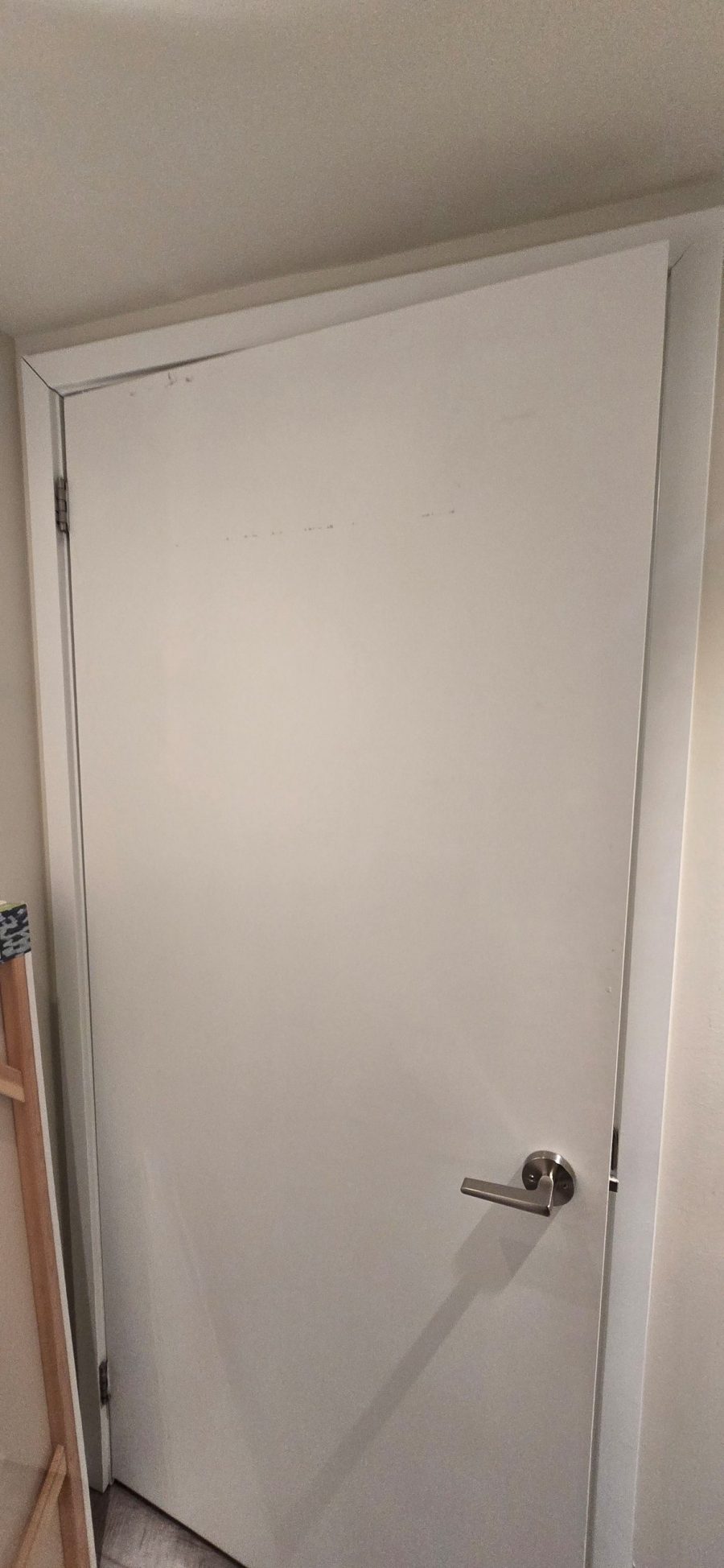 scuffed white door Preview Image 15
