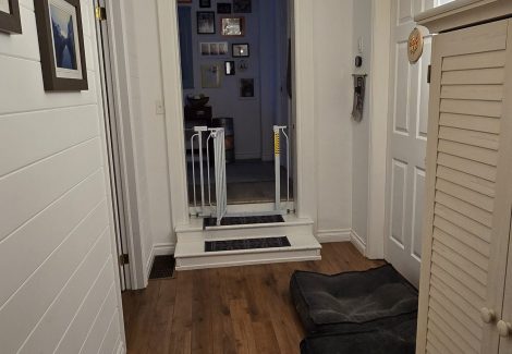 home interior before paint refresh