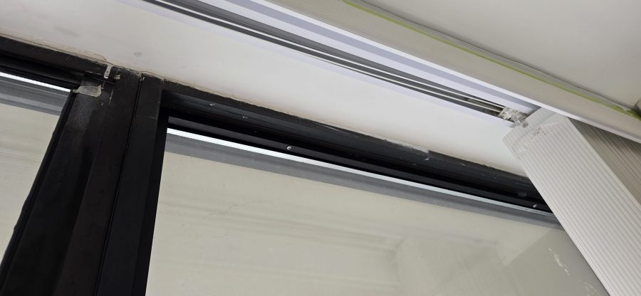 window trim with scuffs Preview Image 10