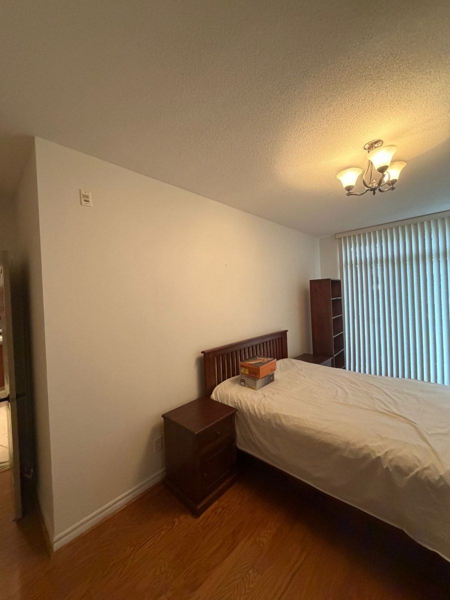 room interior after white repaint Preview Image 9