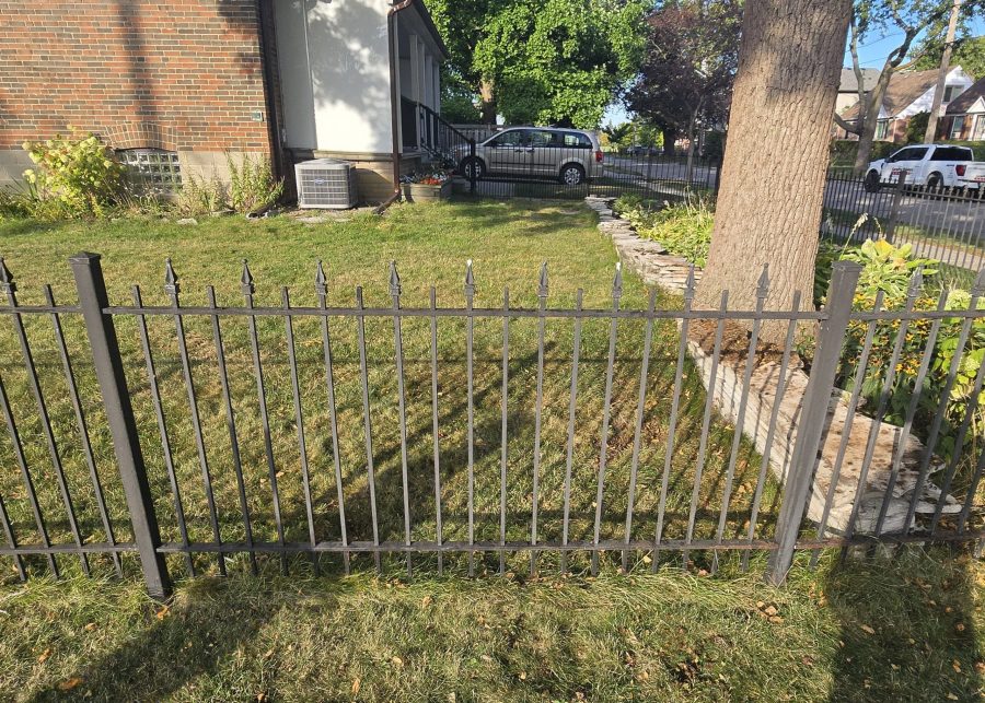 rusted wrought iron fence Preview Image 10