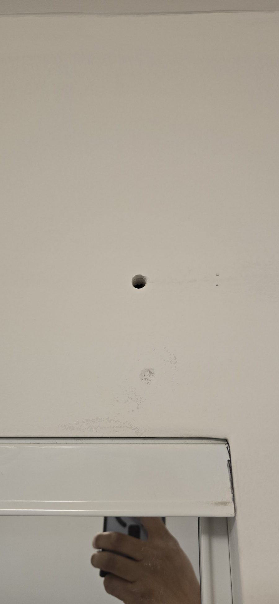 hole in drywall Preview Image 7
