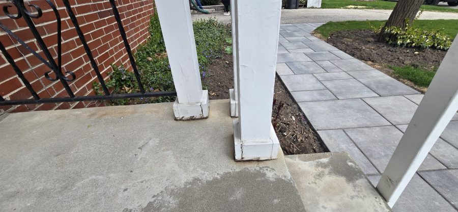 home entryway before repaint Preview Image 8