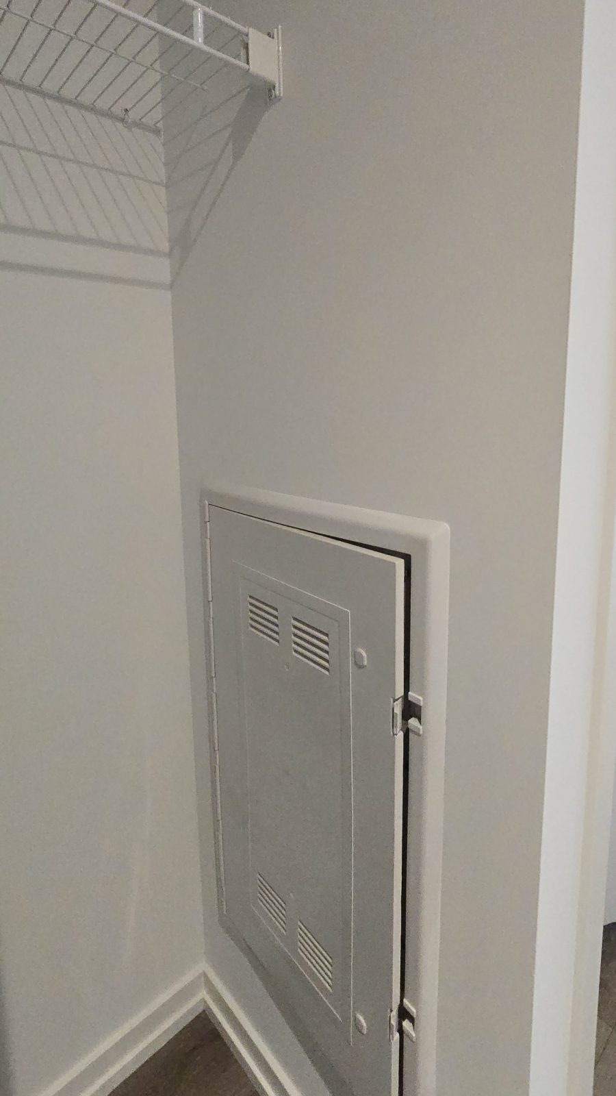 white painted interior walls Preview Image 11