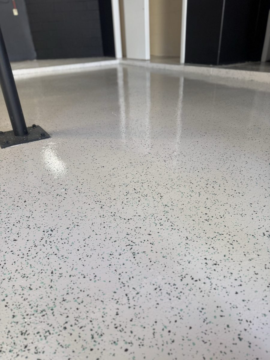 garage floor with epoxy coating Preview Image 5