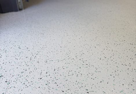 garage floor with epoxy coating