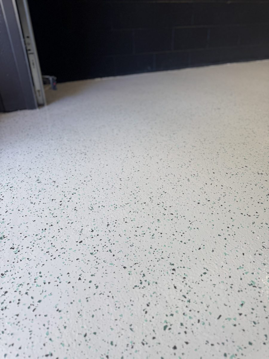 garage floor with epoxy coating Preview Image 4