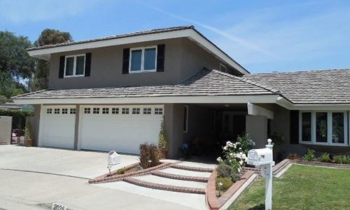 clean and neat curb appeal