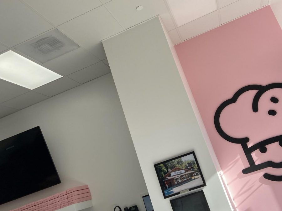 Using brand specific colors we repainted this retail business. Preview Image 2