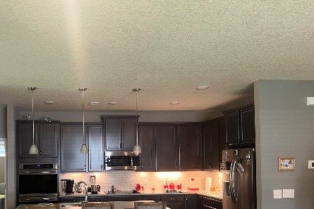 knockdown textured ceiling before repaint Preview Image 5