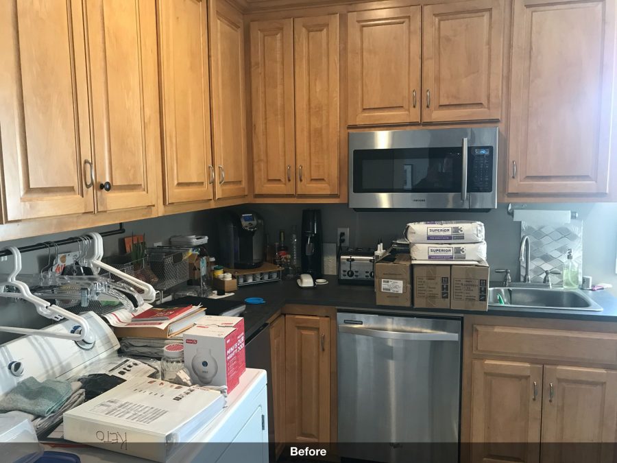 Kitchen before refinishing Preview Image 1