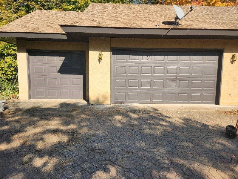 repainted garage Preview Image 4