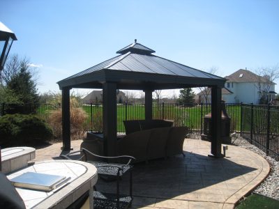 Gazebo Painters near Crown Point, IN