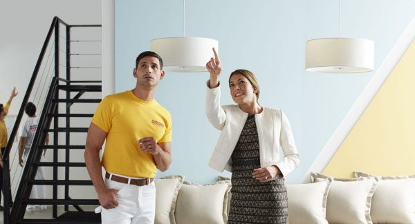 Professional Employee working closely with Customer