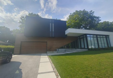 Residential Exterior Painting in Oakville, ON