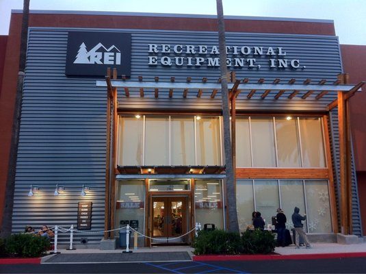 REI exterior painting project anaheim ca