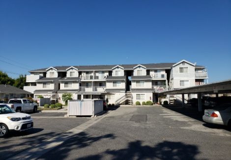 apartment complex before exterior painting