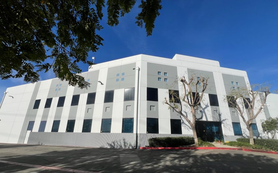 parking lot view of newly repainted building Preview Image 1