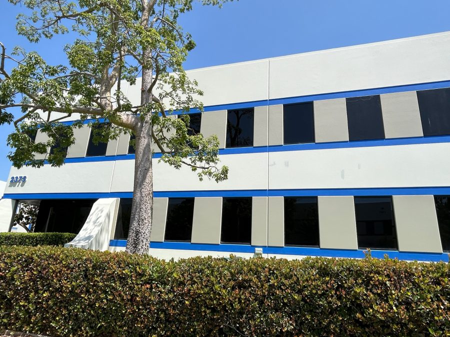 painted commercial warehouse exterior Preview Image 3