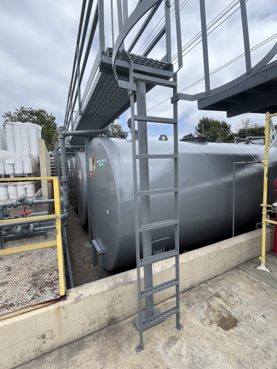 industrial tanks and piping Preview Image 6