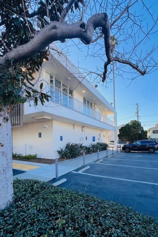 Citibank location and parking lot Preview Image 1