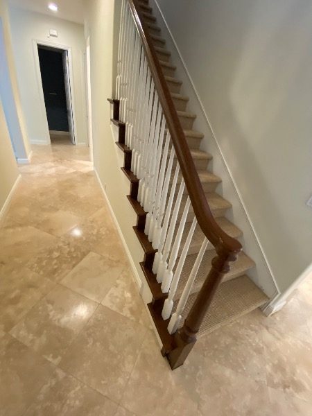 home staircase Preview Image 5