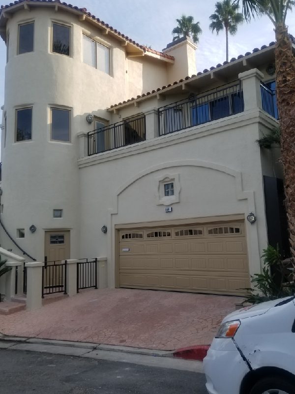 boom lift used to paint house Preview Image 1