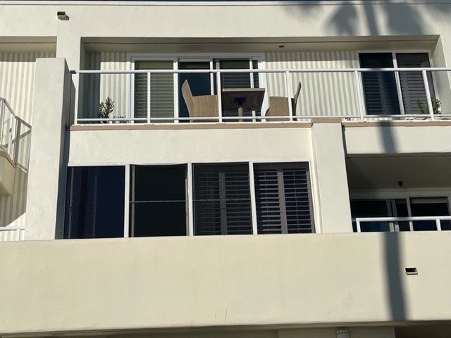 hotel balcony Preview Image 5