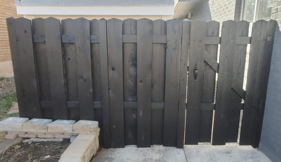 dark fence stain Preview Image 1