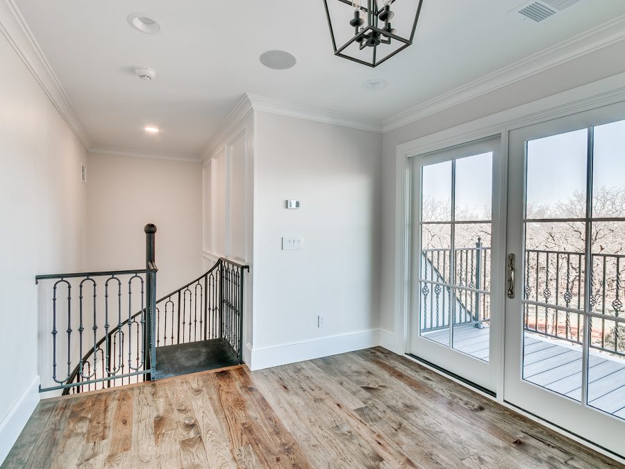 upper hallway and staircase Preview Image 2