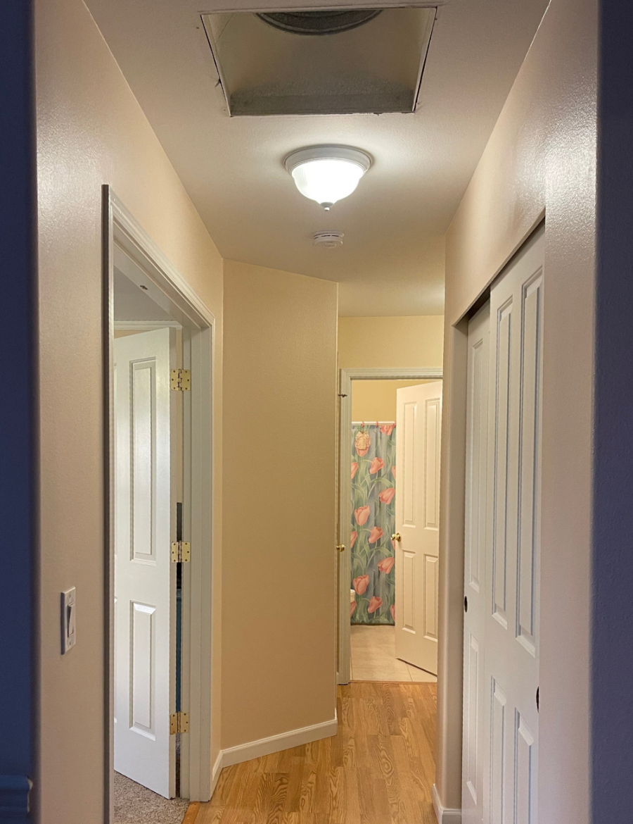 Hallway Interior Painting Graham, WA Preview Image 4