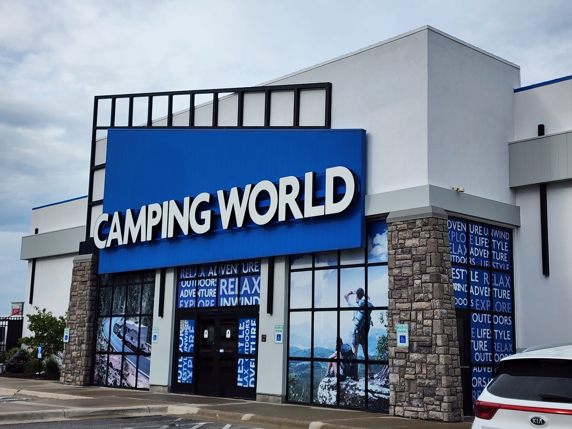 Camping World Commercial Exterior Omaha