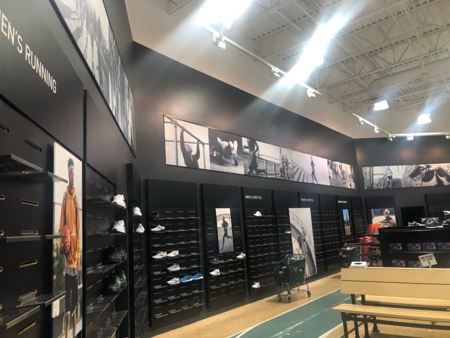 Dick's Sporting Goods Shoe Section Preview Image 1