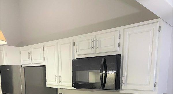 Residential Interior | Cabinet Painting Project