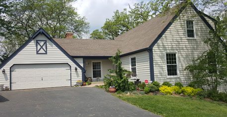 Dark trim draws a bold line