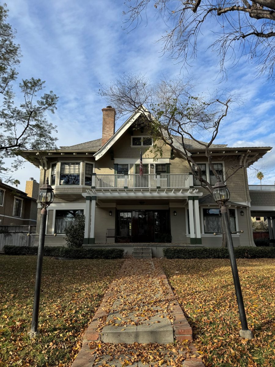 full view of exterior front of house
