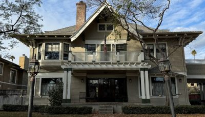 full view of exterior front of house