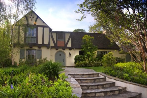 Exterior painting by CertaPro house painters in South Pasadena, CA