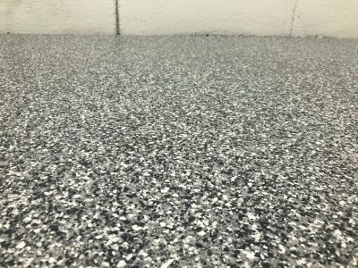 concrete floor with epoxy finish in pearland texas