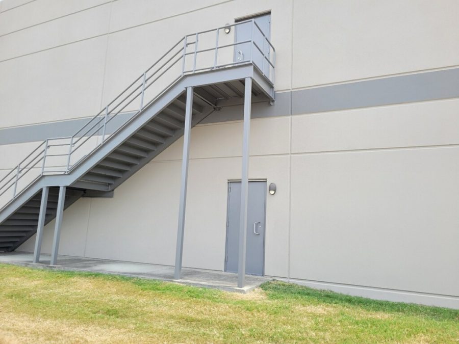 Grey Stair and Exterior Painting Preview Image 14