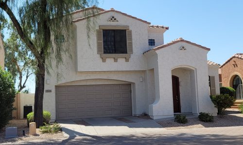 A light and cool look to a simple home.