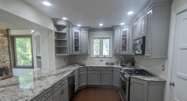 Kitchen Cabinet Painting Service
