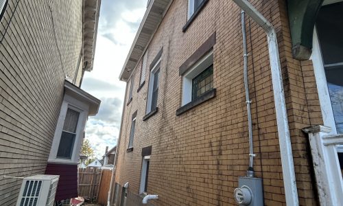 Staining on Brick Surfaces