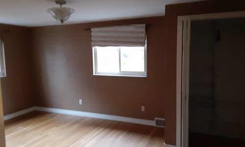 Dark colors made the rooms smaller