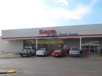 Save-a-Lot food store exterior painting