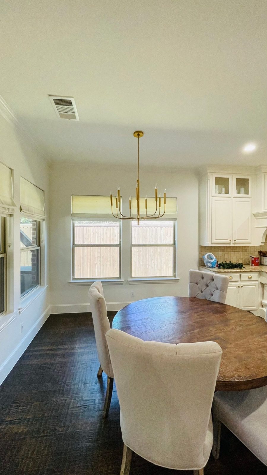 small round table in home kitchen Preview Image 2